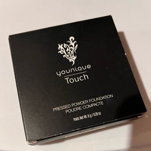 Younique powder foundation taffeta